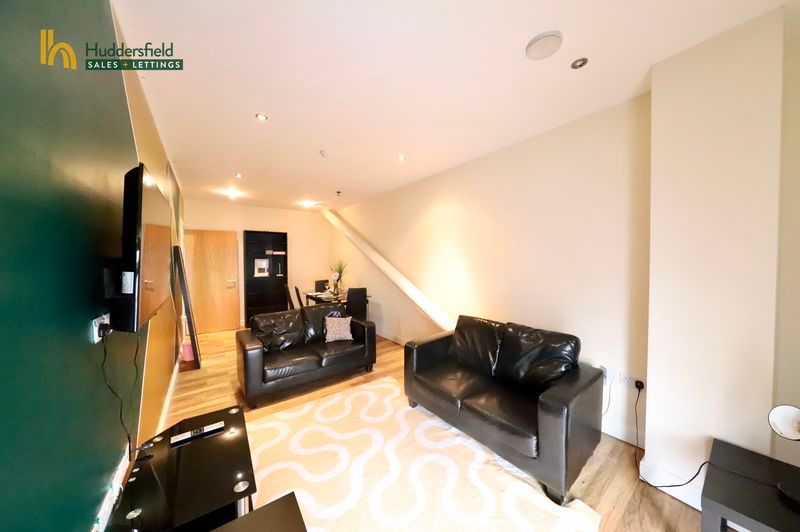 Property photo 1 of 8 Living/Dining Area