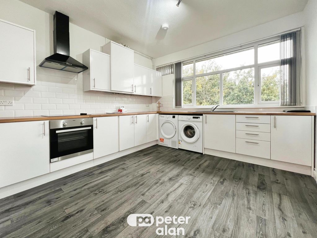 Property photo 2 of 8 Front