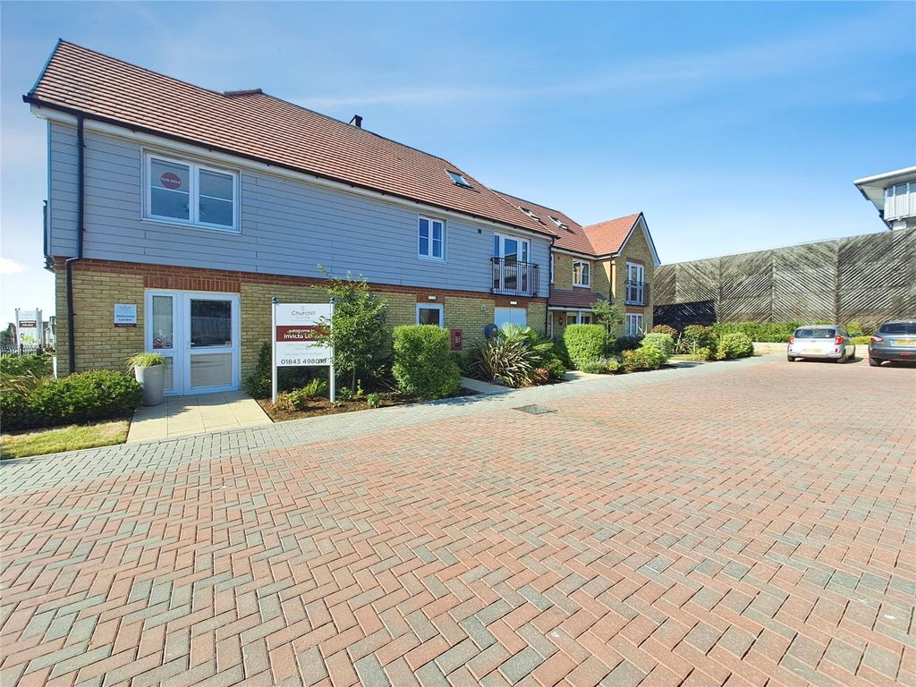 Property photo 1 of 19 Picture No. 04