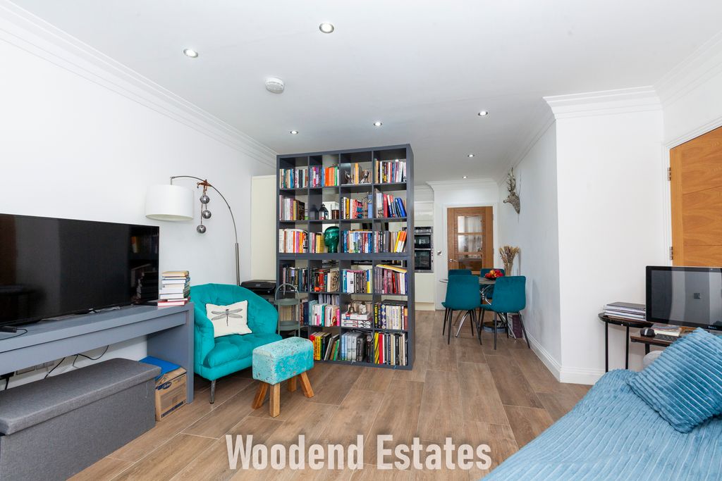 Property photo 3 of 20