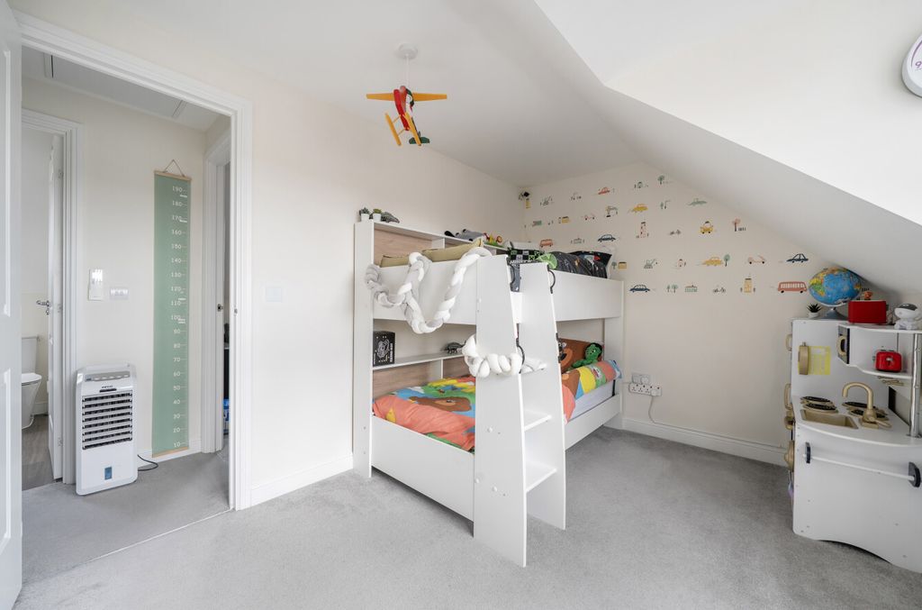 Additional image 25 of 4 bed semi-detached house for saleGalton Way, Warfield, Bracknell, Berkshire RG42