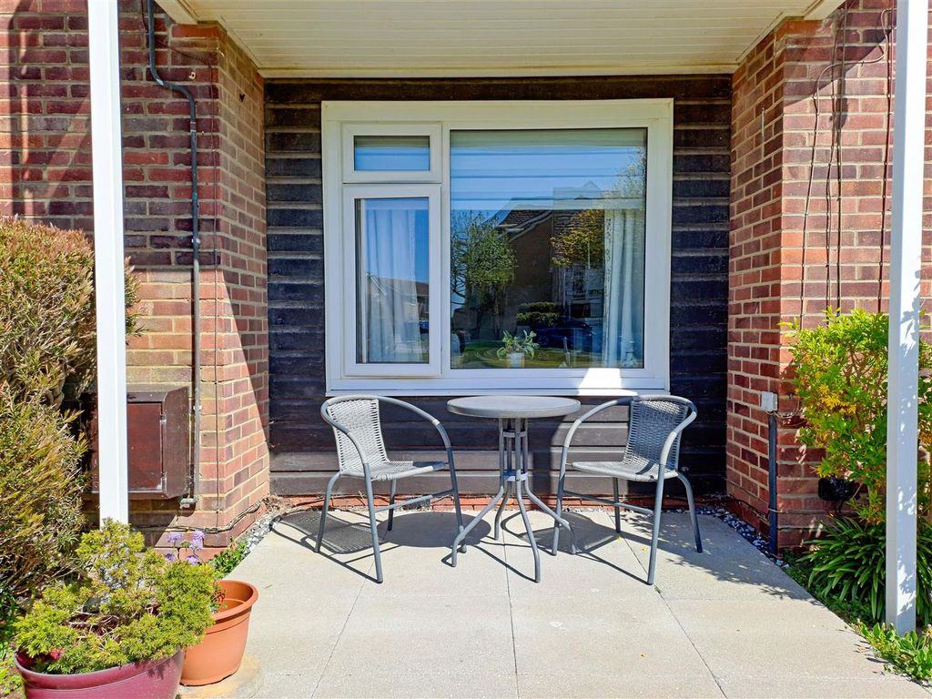 Property photo 2 of 11 South Facing Patio
