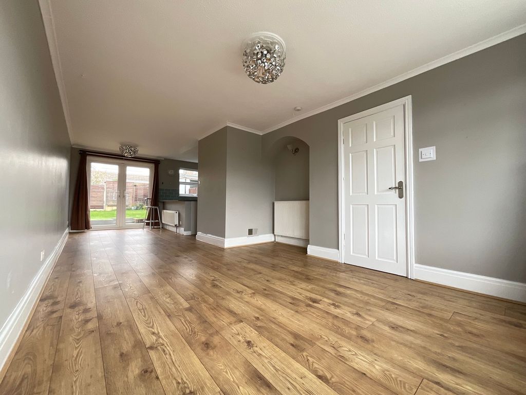 Property photo 2 of 22