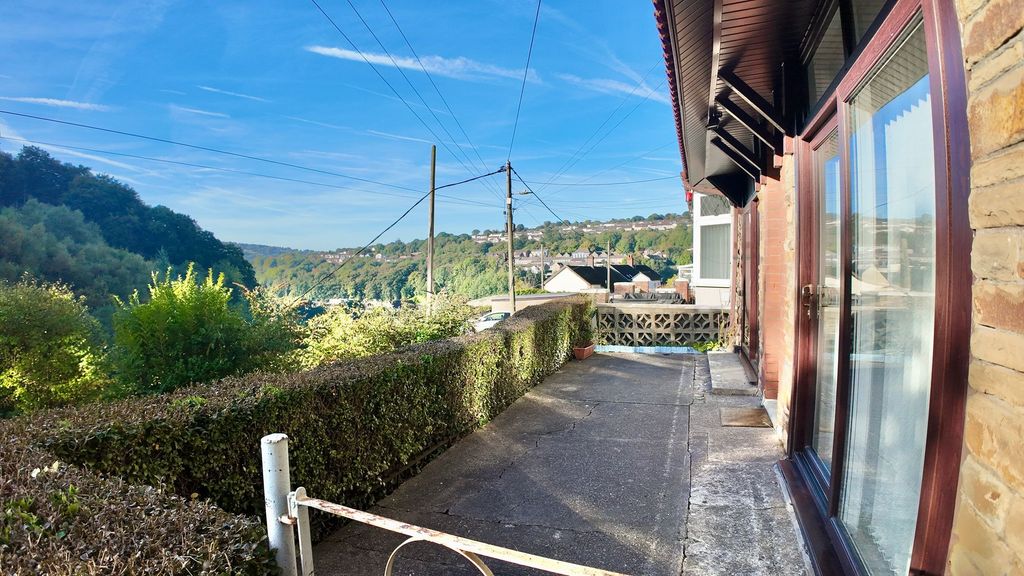 Additional image 6 of 3 bed semi-detached house for saleGladstone Road, Crumlin NP11