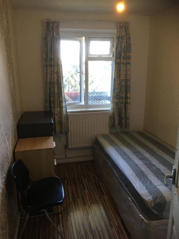 Property photo 3 of 6