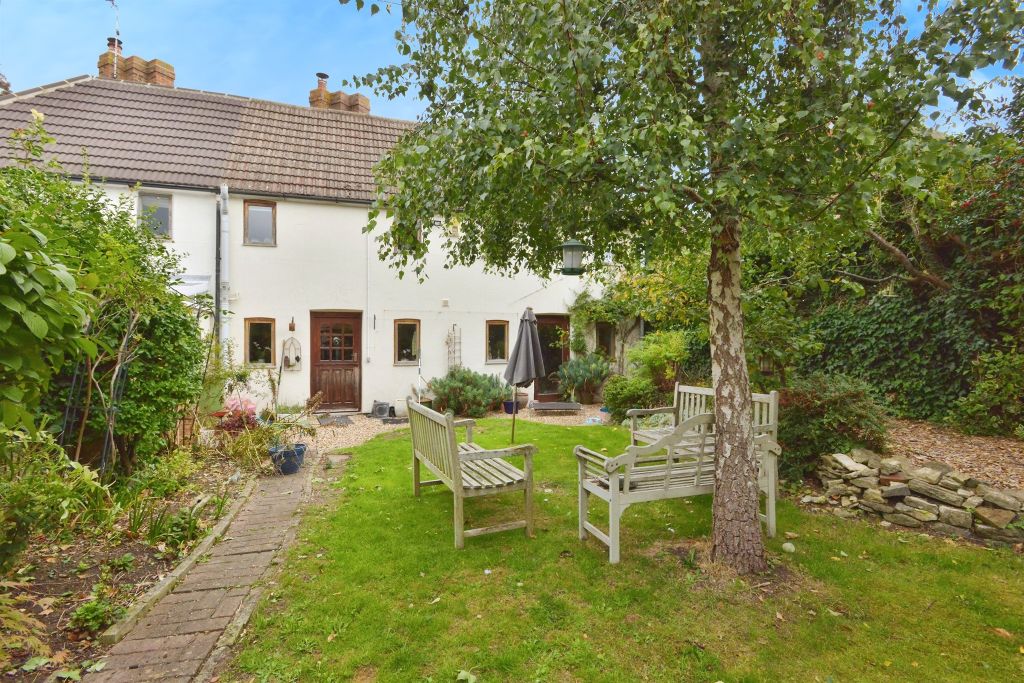 Property photo 2 of 18