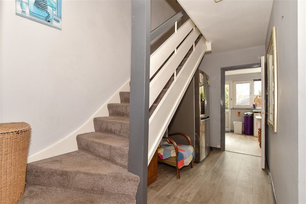 Property photo 3 of 11 Entrance Hall