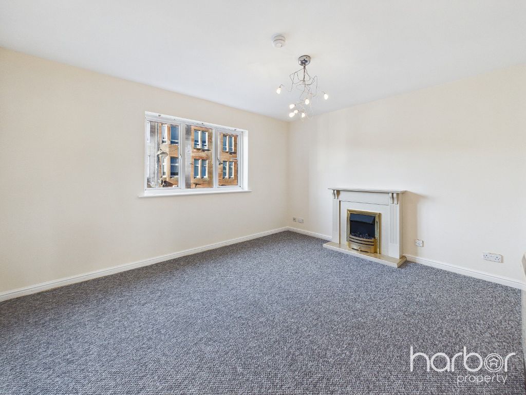 Property photo 2 of 14 4930774