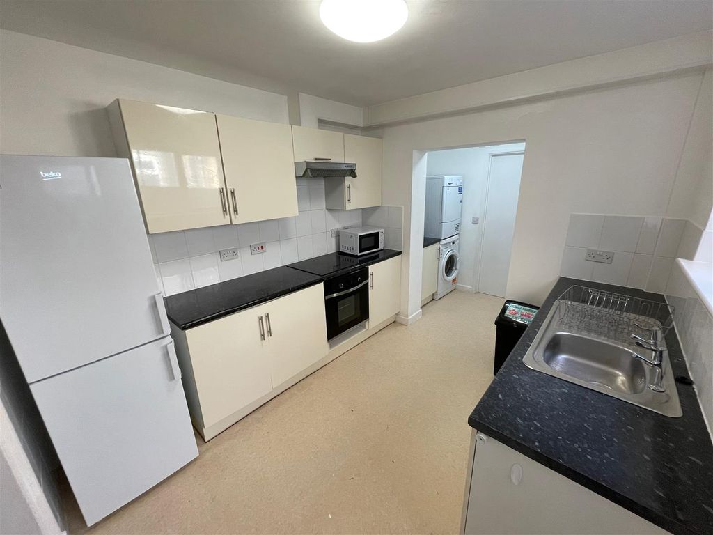 Property photo 3 of 17 129-Kitchen.Jpeg