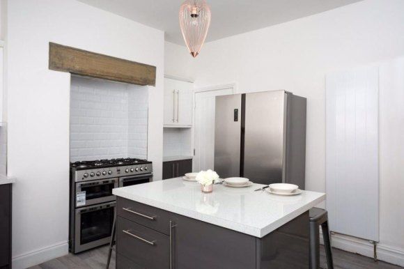 Property photo 2 of 5 8080000.Jpg