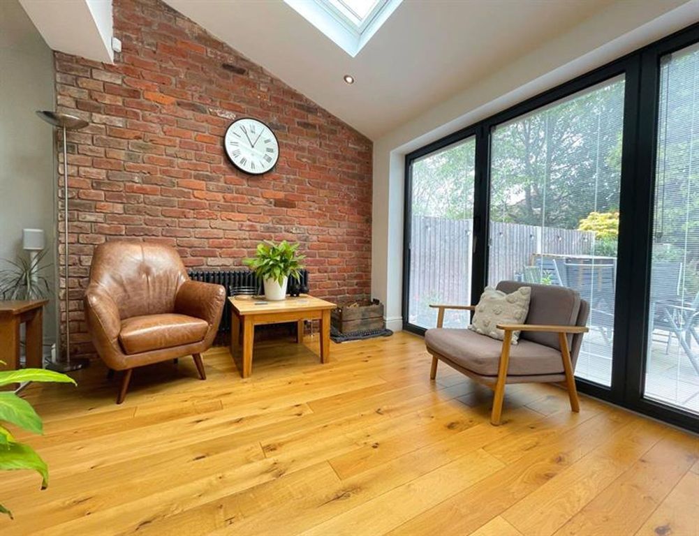 Property photo 3 of 25