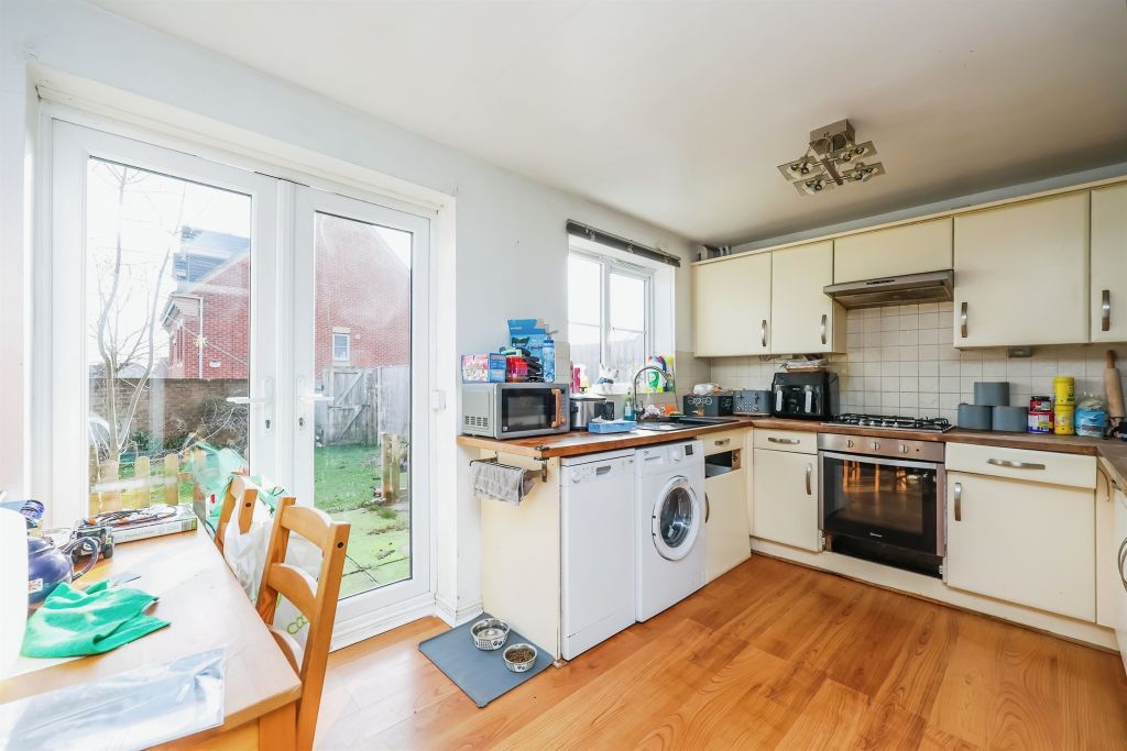 Property photo 3 of 16