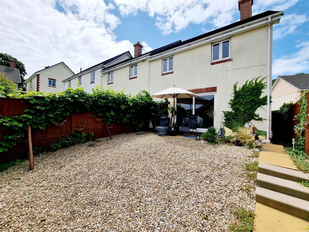 Property photo 1 of 9 Rear Aspect