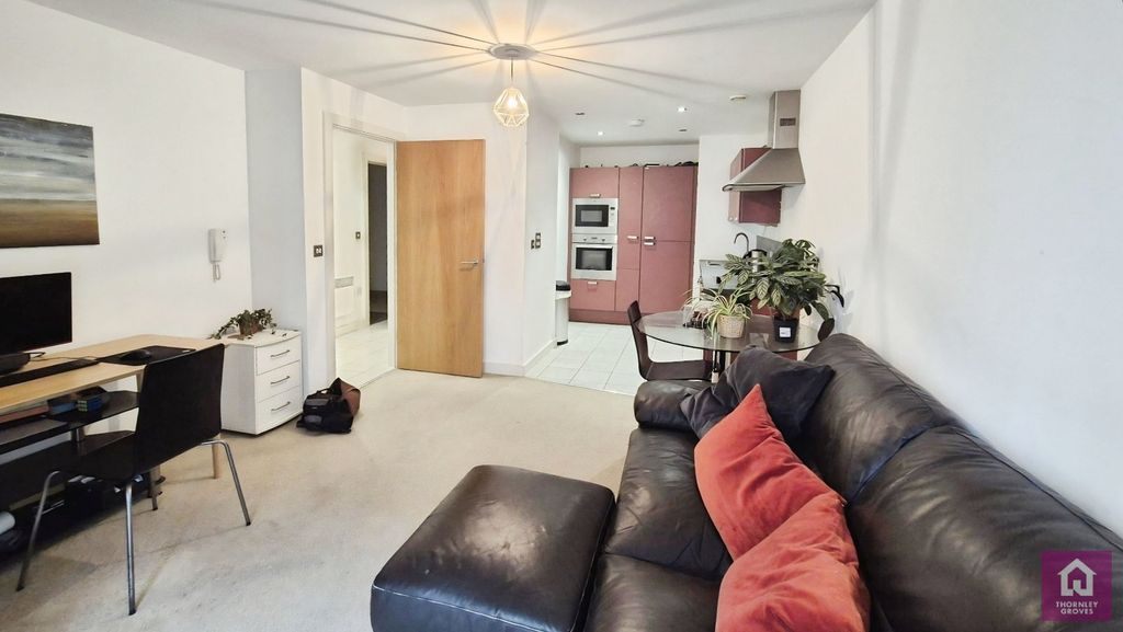 Property photo 3 of 11 Picture No. 17