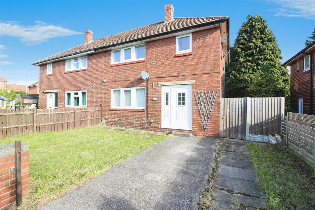 Property photo 1 of 13 Outside