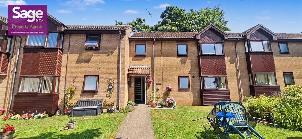 Property photo 1 of 18
