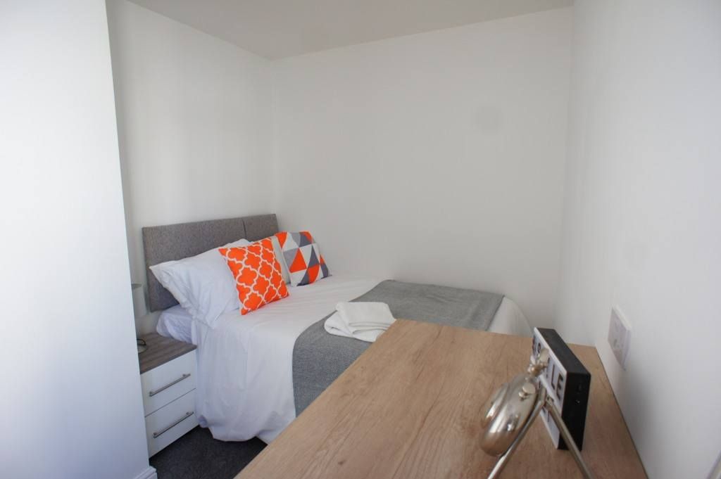 Property photo 1 of 2 Room