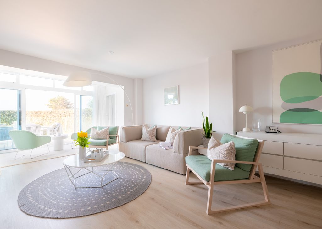 Additional image 5 of 3 bed flat for saleTrebetherick PL27