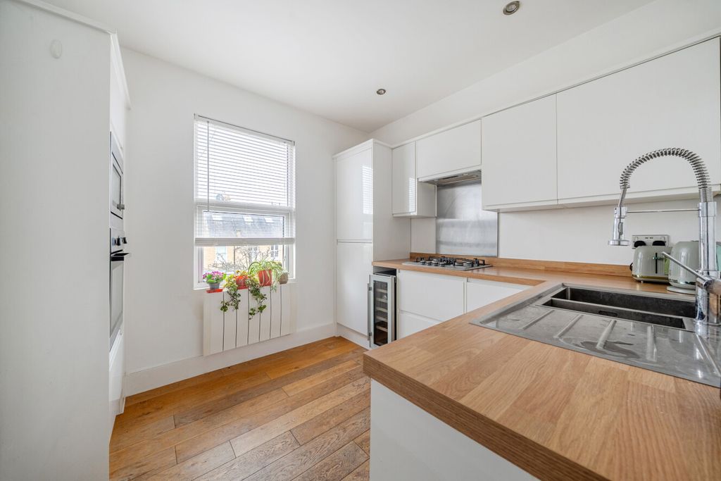 Property photo 3 of 10 1433784-1-69c2c34...