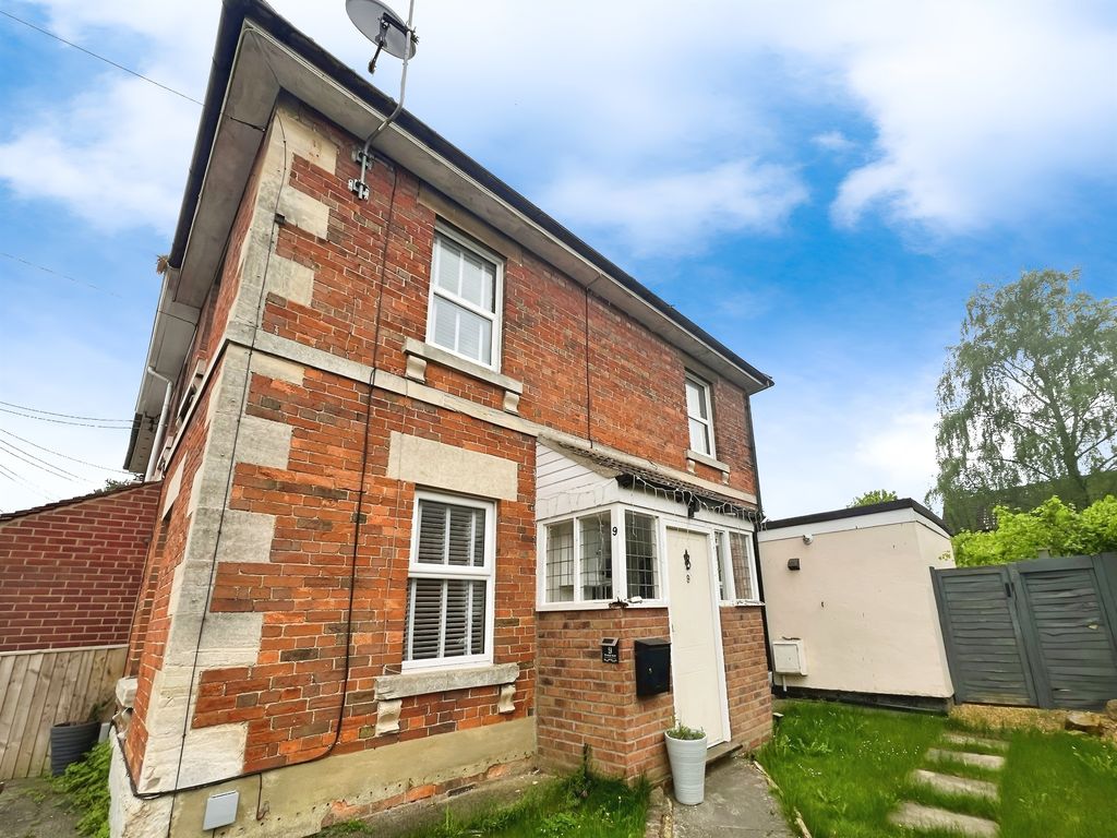 Property photo 1 of 11