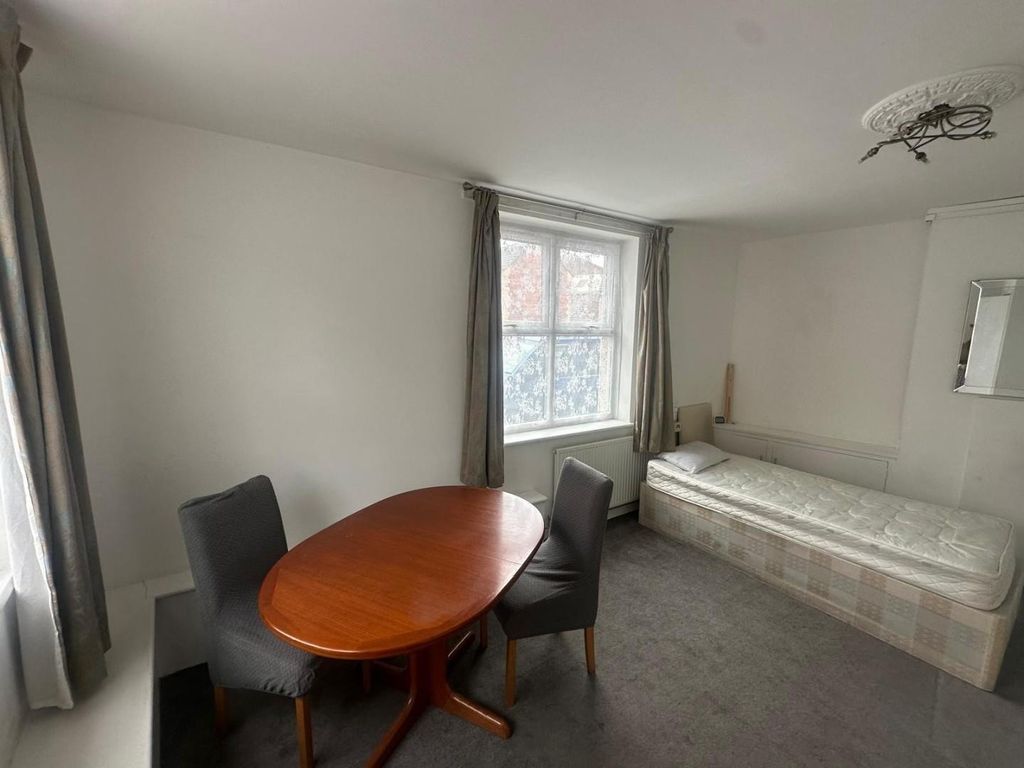 Property photo 2 of 9 2.Jpg