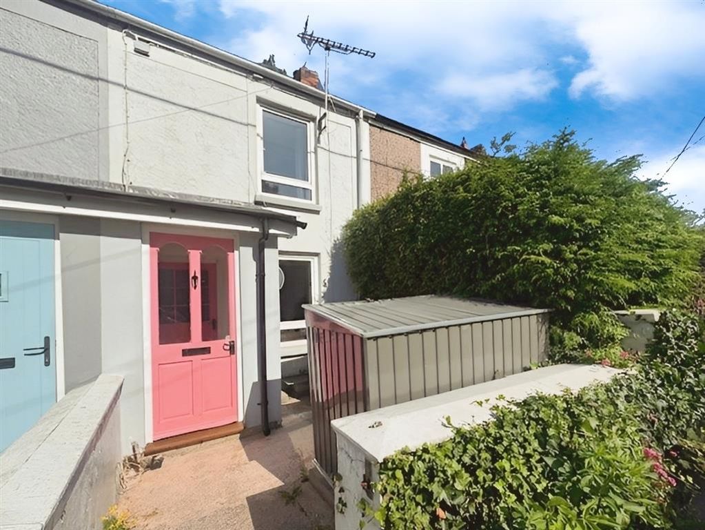 Property photo 1 of 17 Image