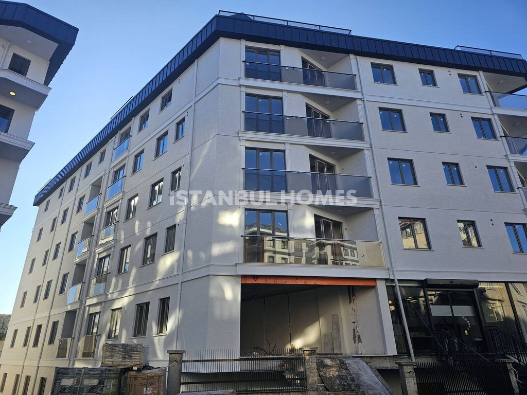 Property photo 2 of 11