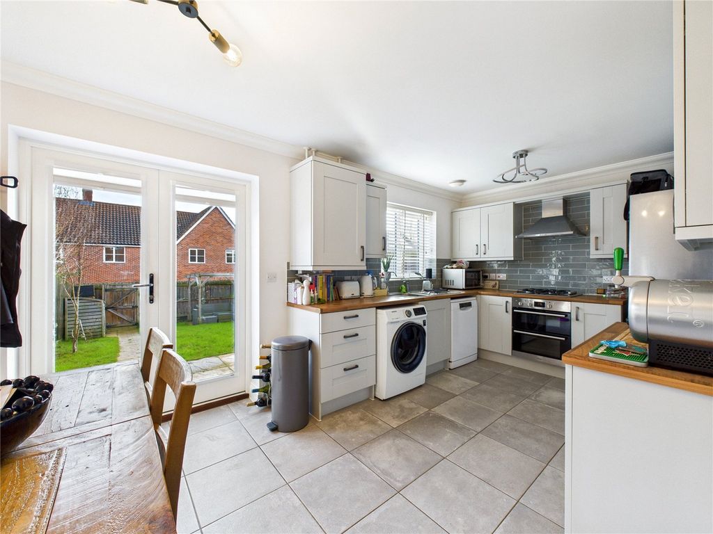 Property photo 2 of 16 Picture No. 06