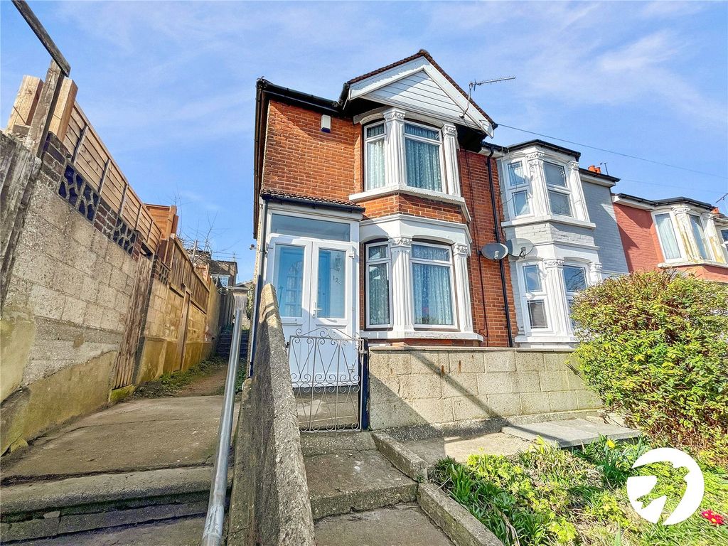 Property photo 1 of 15 Picture No. 02