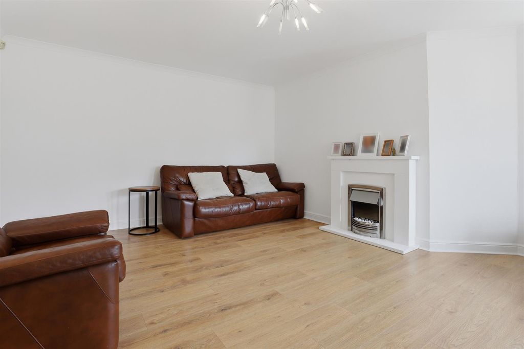 Additional image 8 of 2 bed flat for saleQueen Elizabeth Court, Clydebank G81