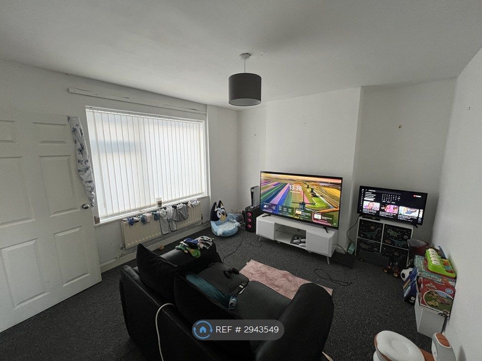 Property photo 3 of 7