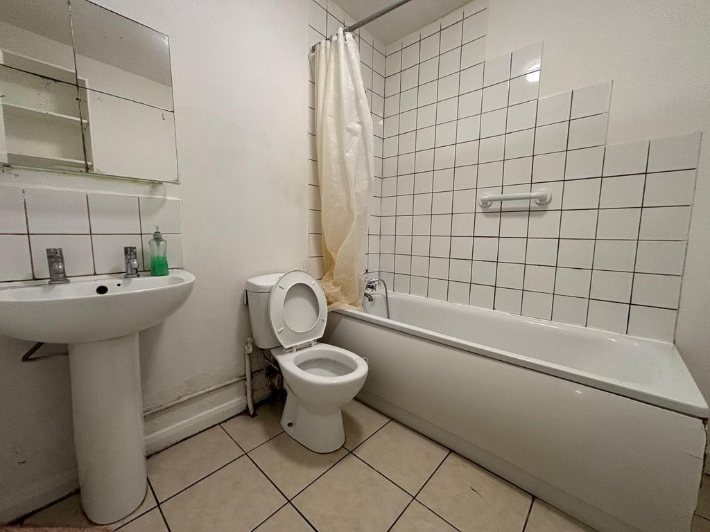Property photo 3 of 12 Gallery