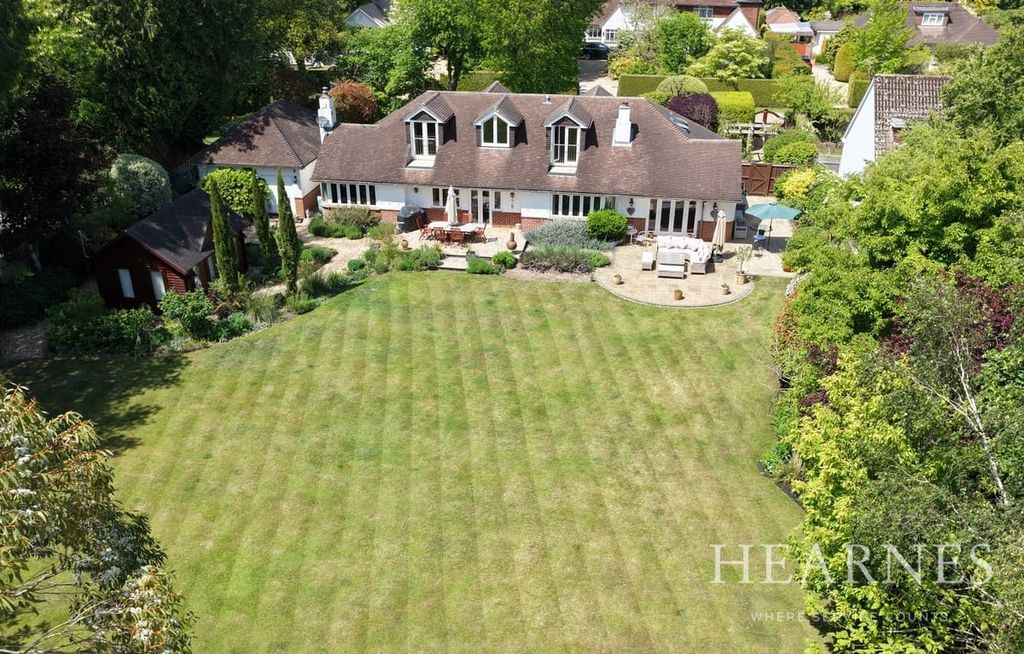 Property photo 1 of 33