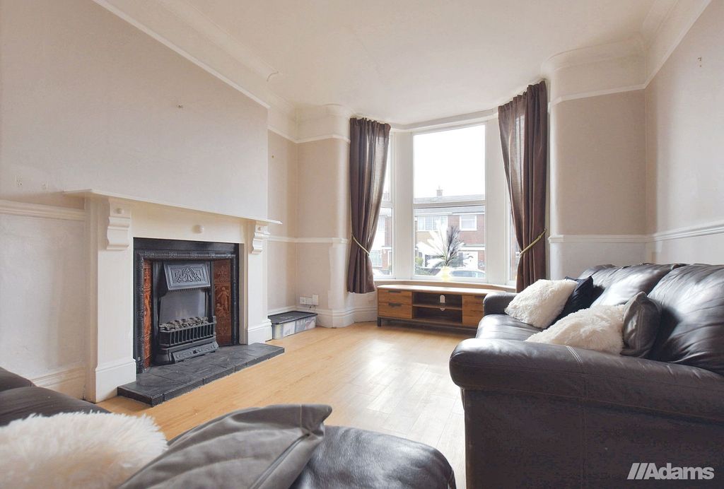 Property photo 2 of 22