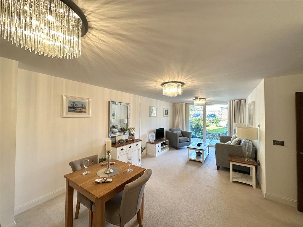 Additional image 6 of 2 bed flat for saleSea Road, Carlyon Bay, St. Austell PL25