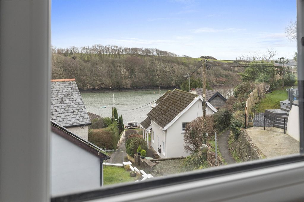 Additional image 24 of 3 bed detached house for saleSilver Drift, Beach Hill, Milford Haven, Pembrokeshire SA73