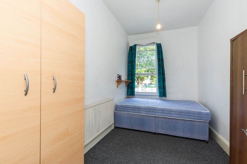 Property photo 3 of 7