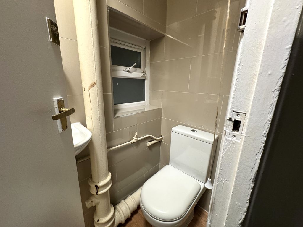 Property photo 3 of 4