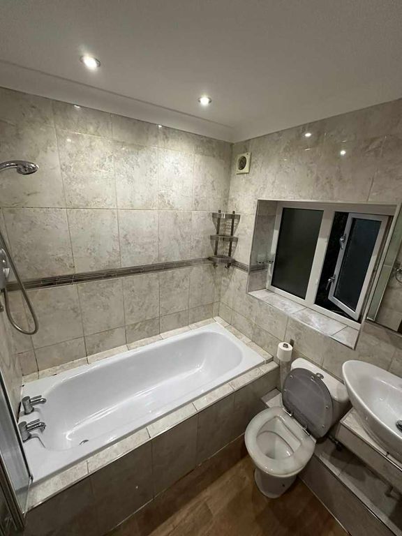 Property photo 1 of 30