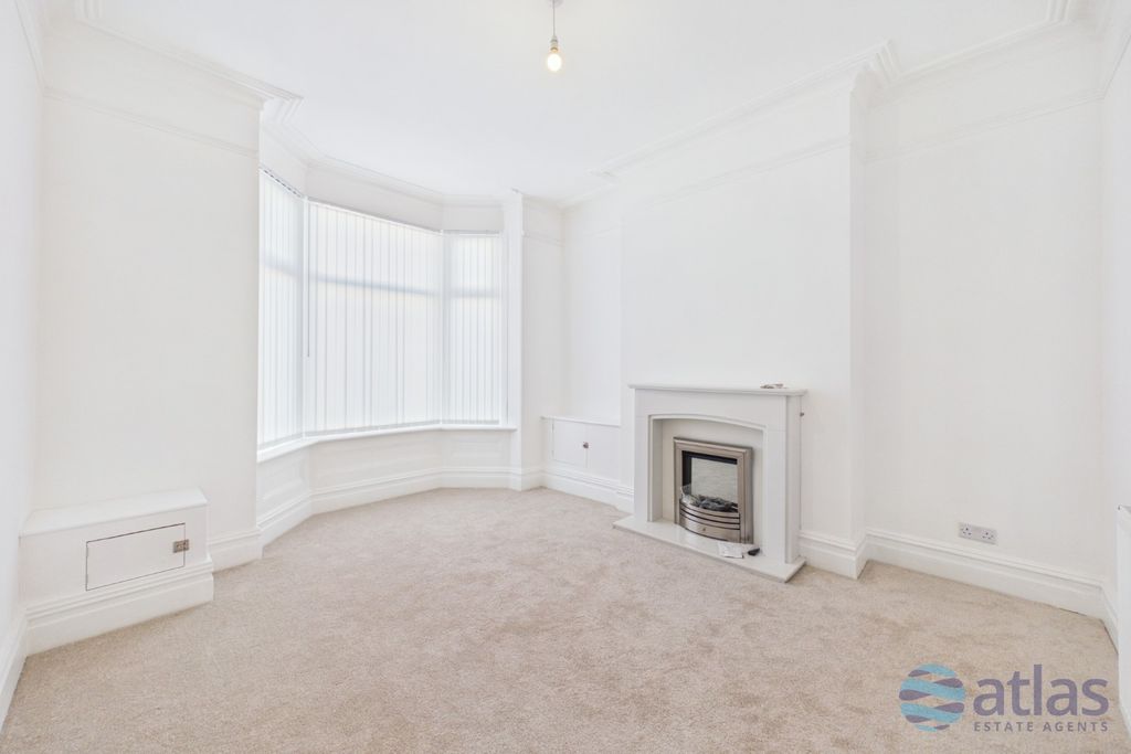 Property photo 3 of 14 Front Reception Room