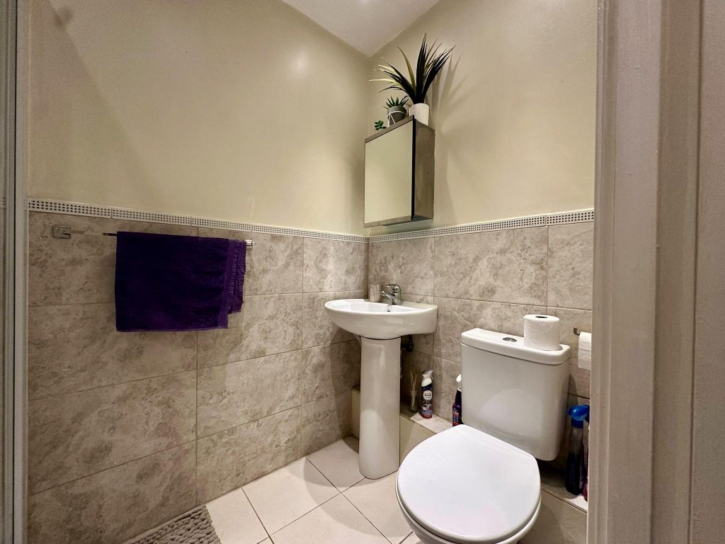 Property photo 3 of 8