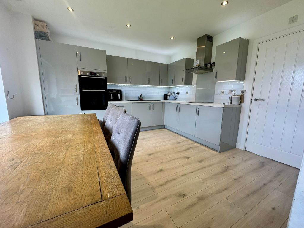 Property photo 3 of 23 34