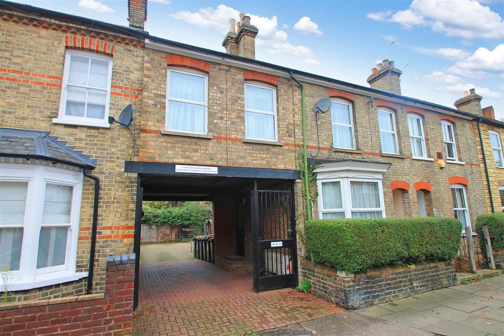 Property photo 1 of 7 Front_Rav0072067_0.Jpg