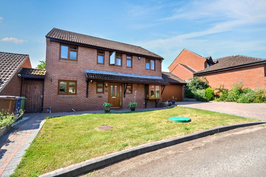 Property photo 1 of 24