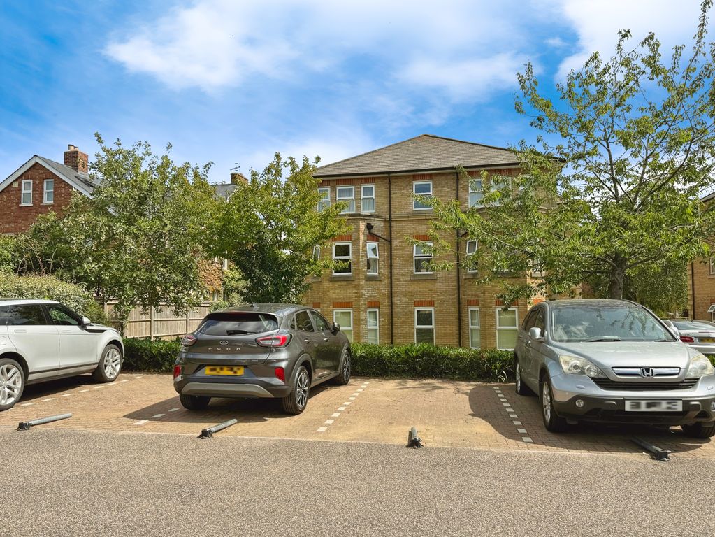 Property photo 1 of 14 Efbd9A44-Img_7227