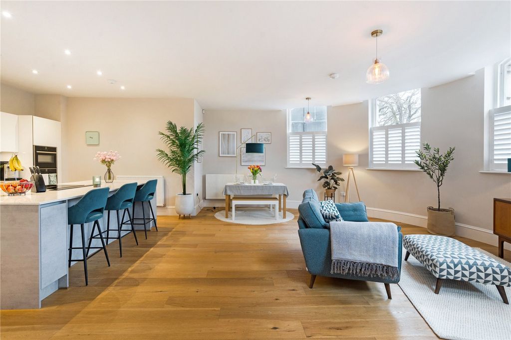 Property photo 2 of 12 Open Plan Reception