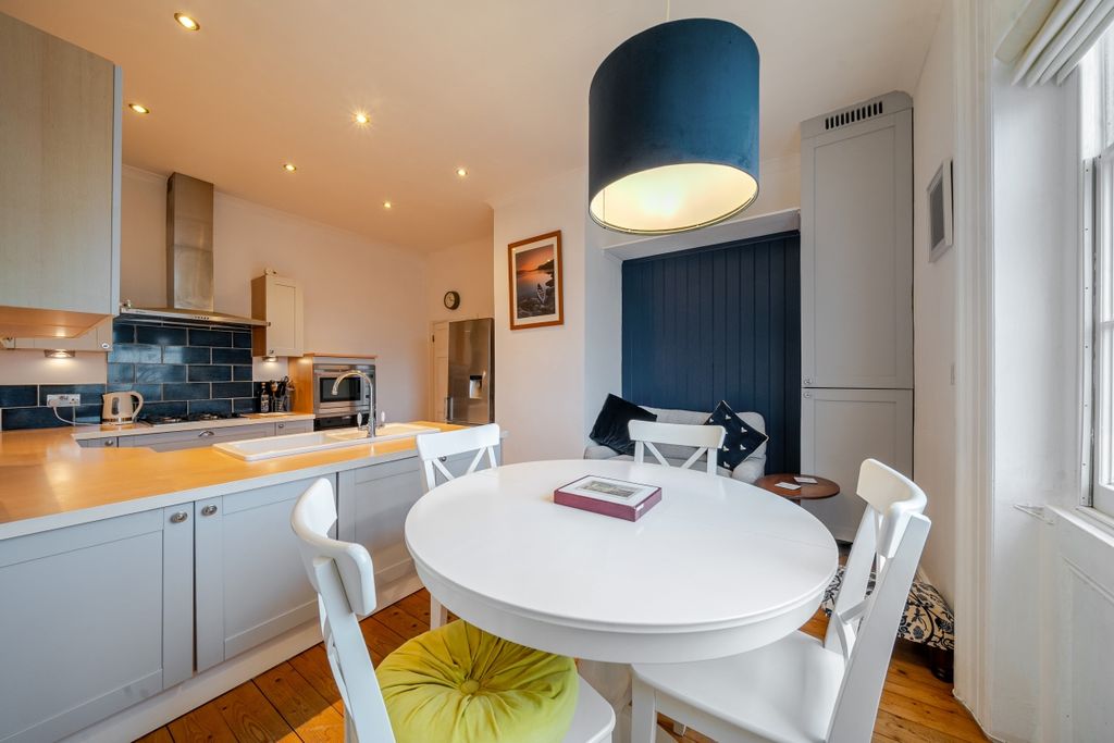 Property photo 3 of 17 1388908-11-69429A...