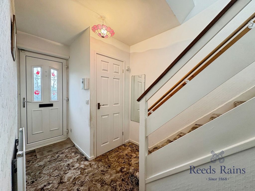 Property photo 2 of 16 Pbox-Img.Jpg