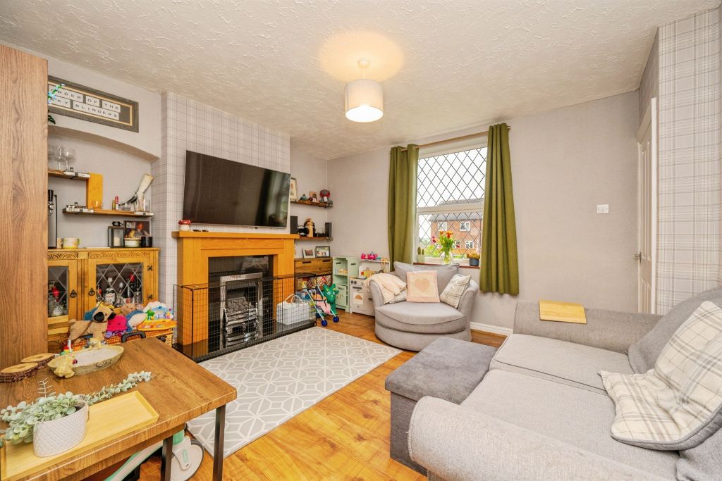 Property photo 3 of 17