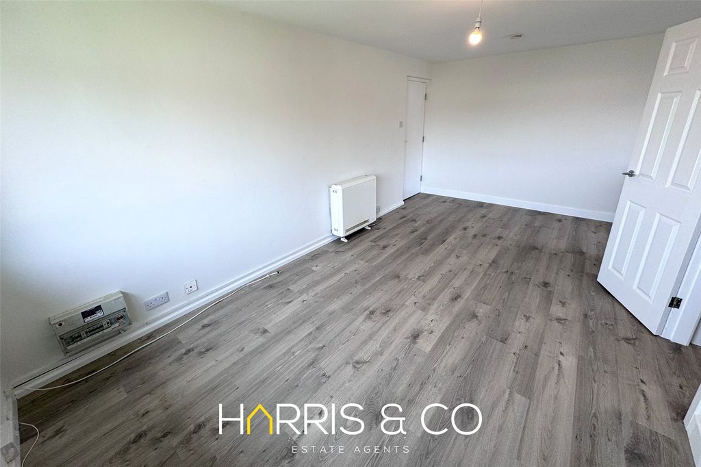 Property photo 3 of 7 Picture No. 07